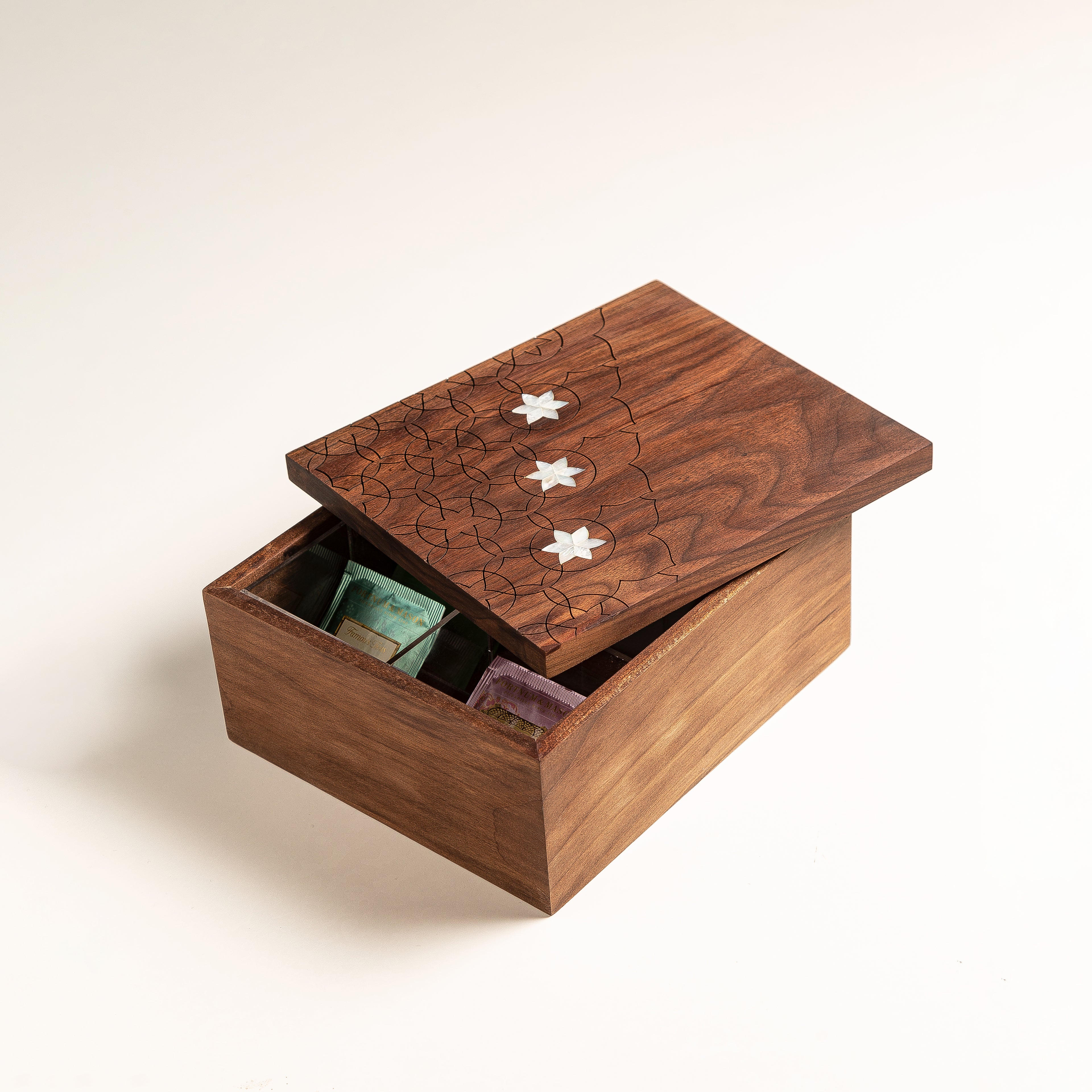 Daisies Bloom Teabox